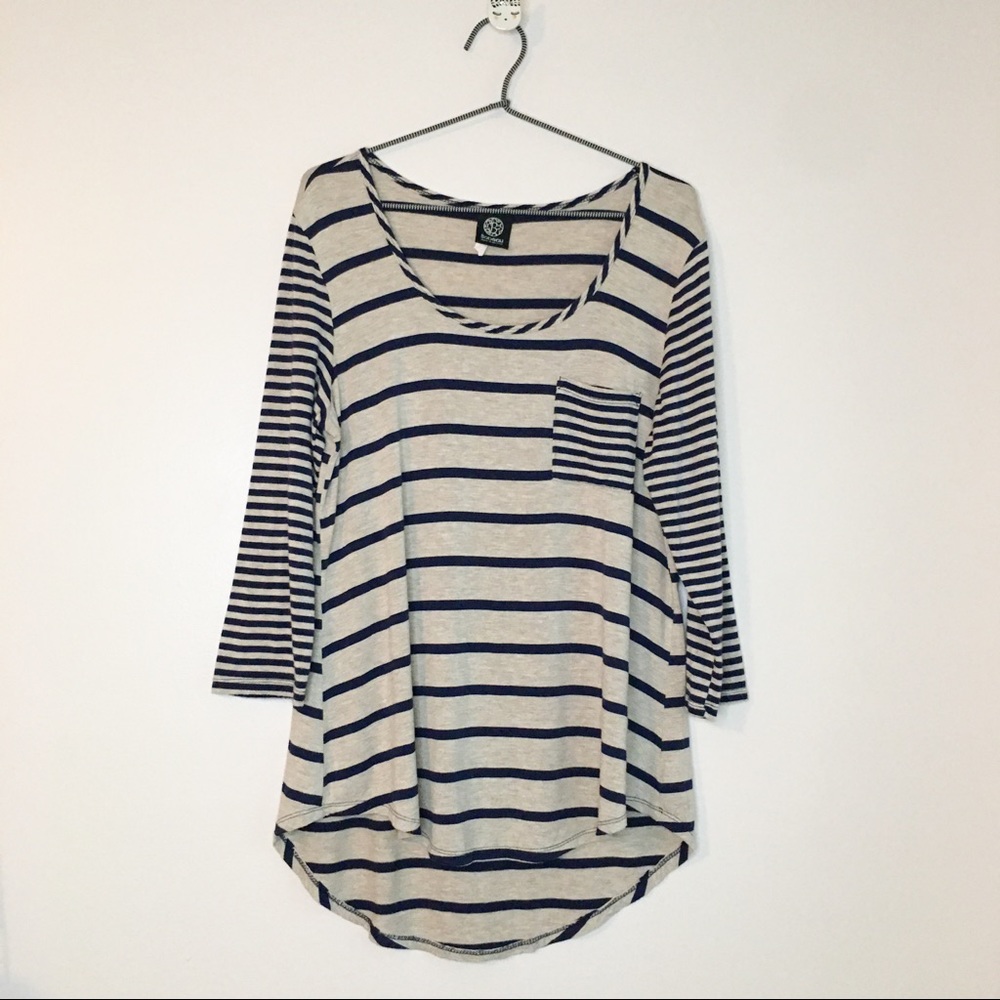Bobeau Stripe Pocket Top Tan & Blue Size Medium